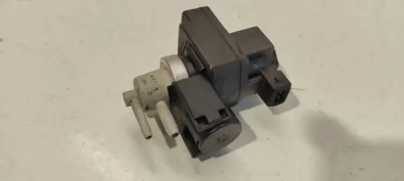 Renault Scenic II - Grand scenic II Turbo solenoid valve 8200270451
