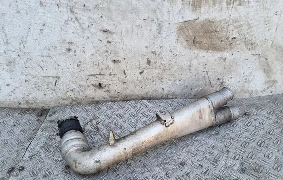 Audi Q7 4L Intercooler hose/pipe 7L6145945F