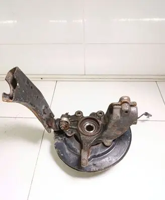 Ford Focus Front wheel hub spindle knuckle AV613K170