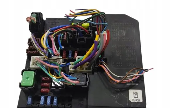 Nissan Juke I F15 Comfort/convenience module 284B7-1TX2A