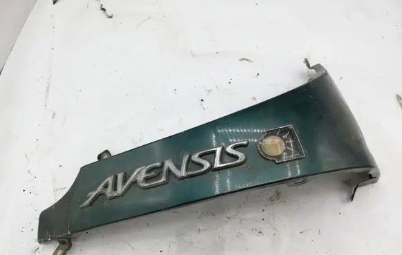 Toyota Avensis T220 Manufacturers badge/model letters NOCODE