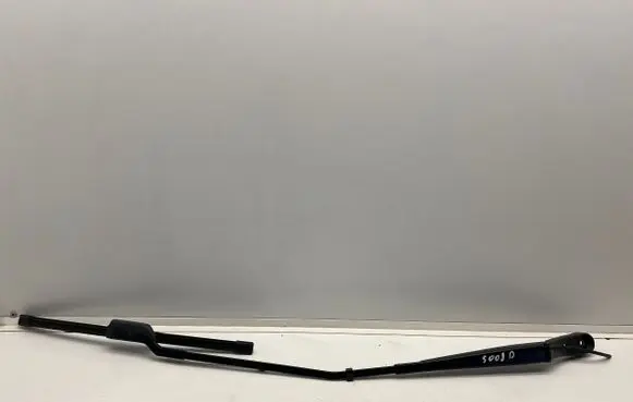 Peugeot 5008 II Windshield/front glass wiper blade 9810664980