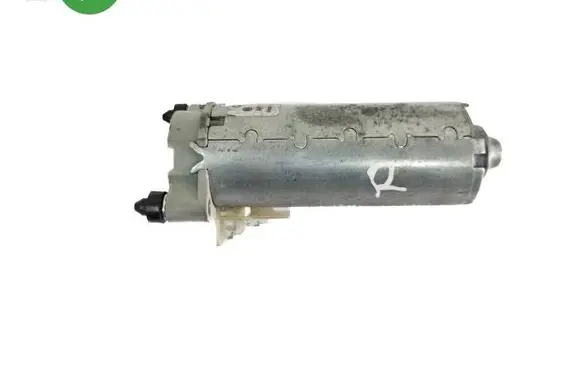 Mercedes-Benz E W211 Seat adjustment motor 0130002625 1215901