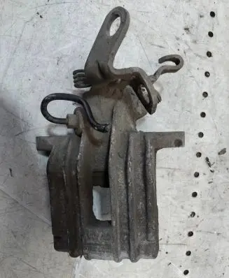 Volkswagen Golf Plus Rear brake caliper