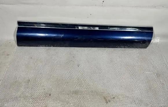 Volkswagen Touareg II Front door trim (molding) 7P6854940H
