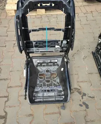 Mercedes-Benz GLK (X204) Front passenger seat console base 