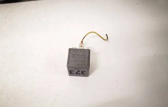 Audi A6 S6 C5 4B Other relay 8D0851253A