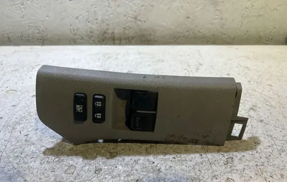 Toyota Yaris Electric window control switch 742320D110