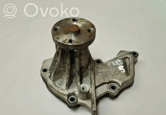Ford Focus Water pump VKPC84215