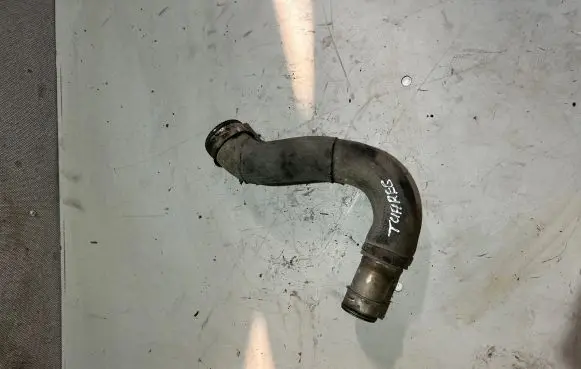 Volkswagen Touareg I Coolant pipe/hose 