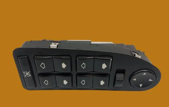 BMW 5 E39 Quarter vent window switch 8368966