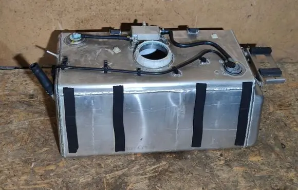 Maserati Coupe Fuel tank 