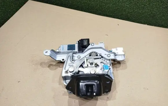 Renault Koleos II Tailgate lock latch 90552120AQ000 90552120AQ