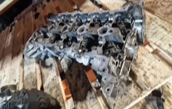 Engine head