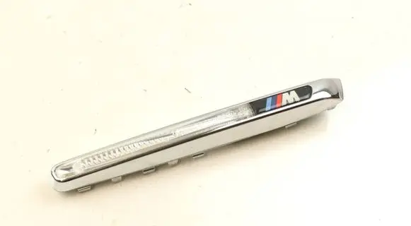 BMW X5M E70 Front fender indicator light 7218422