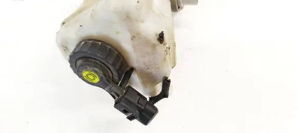 Audi Q7 4L Brake fluid reservoir 03350887631