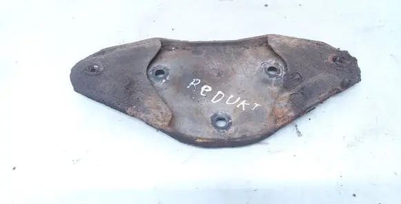 SsangYong Rexton Rear differential/diff mount bracket 