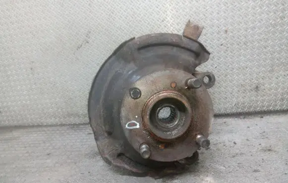 Suzuki Alto Front wheel hub spindle knuckle