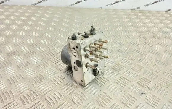 BMW 5 E39 ABS Pump 6757593