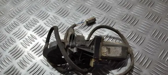 Mercedes-Benz C W203 Seat adjustment motor 0390201939