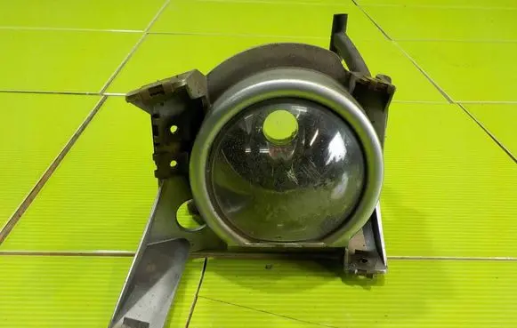 BMW X3 E83 Front fog light PRAWY 10AB12 8B1258ED61144DF987
