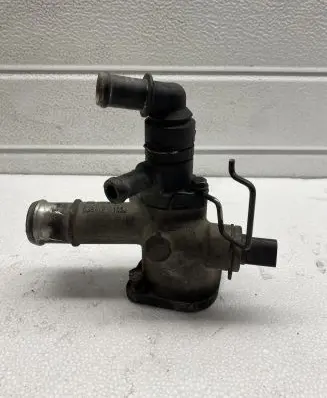 Volkswagen Sharan Thermostat housing 038121133J