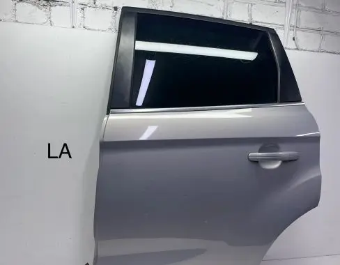 Ford Kuga I Rear door