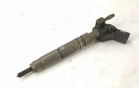 Mercedes-Benz E W212 Fuel injector 6420701187 A6420701187