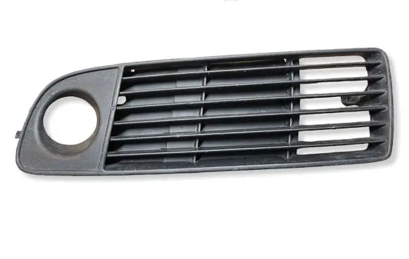 Audi A6 S6 C5 4B Front bumper lower grill 4B0807681J