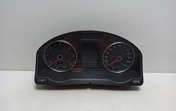 Volkswagen Golf Plus Speedometer (instrument cluster) 5M0920970B