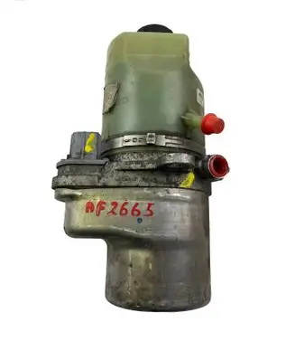 Ford Focus Power steering pump 4M513K514AD