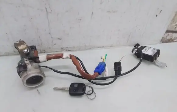 Subaru Forester SG Ignition lock