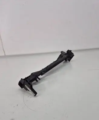 Radiator mount bracket