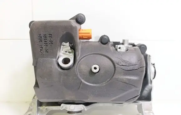 BMW i4 Air conditioning (A/C) compressor (pump) 5B31E59 64525B31E59