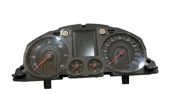 Volkswagen PASSAT B6 Speedometer (instrument cluster) 3C0920871 X0006000