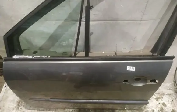 Renault Scenic II - Grand scenic II Front door glass trim molding 