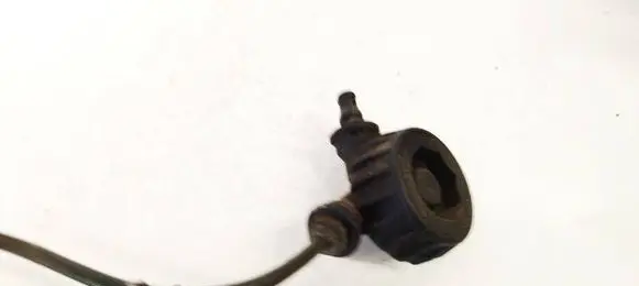 Volkswagen PASSAT B6 Clutch pipe/line FM277001
