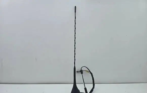 Toyota Prius (XW20) Radio antenna 
