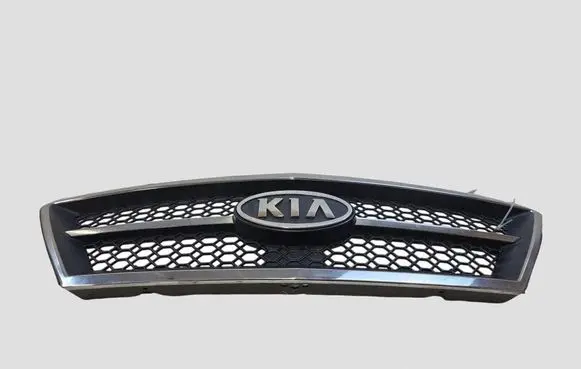 KIA Sorento Front bumper upper radiator grill 863503E020