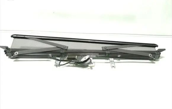 Rear door sun blind/shade