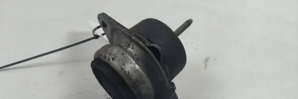 Ford Mustang VI Engine mount vacuum valve 