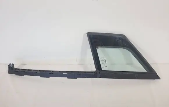 Renault Captur Front door vent window glass four-door 802638366R