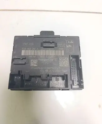 Audi A3 S3 8V Door control unit/module 5Q0959392A 5Q0959392