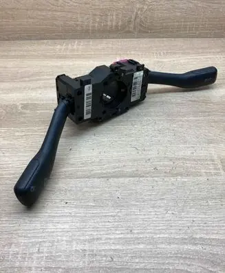 Volkswagen PASSAT B5 Wiper turn signal indicator stalk/switch 8L0953513G 4B0953503E