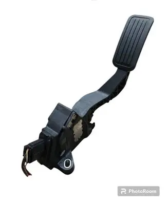 Toyota Yaris Accelerator throttle pedal 781100D010