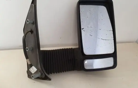 Iveco Daily 3rd gen Front door electric wing mirror