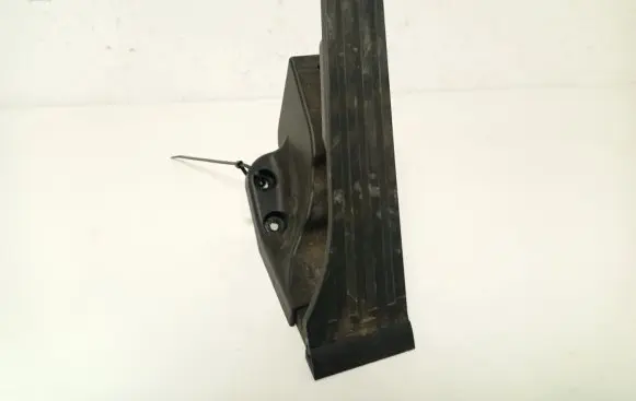 Mercedes-Benz C W205 Accelerator throttle pedal A2053000004