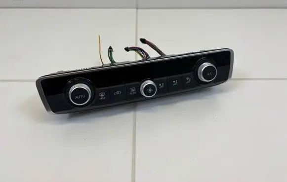 Audi Q3 F3 Air conditioning/heating control unit 83A820043AB