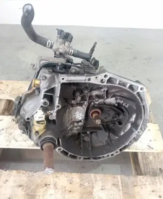 Peugeot 206 Manual 5 speed gearbox 20CQ06