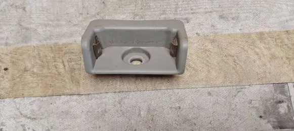 Nissan X-Trail T30 Parcel shelf load cover mount bracket 84974870